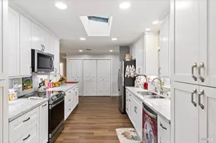 228 Regency Ct, Santa Rosa, CA 95401 - Photo 11