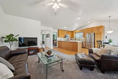 9830 Marcella Lane, Windsor, CA 95492 - Photo 17