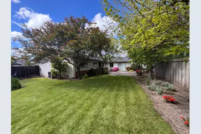 135 Fulton Place, Windsor, CA 95492 - Photo 3