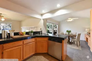 135 Fulton Pl, Windsor, CA 95492 - Photo 13