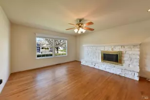 135 Fulton Pl, Windsor, CA 95492 - Photo 19