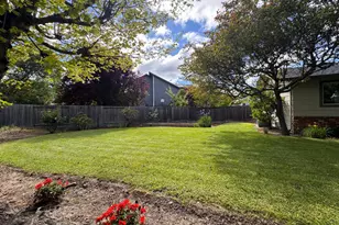 135 Fulton Pl, Windsor, CA 95492 - Photo 7