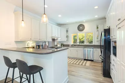 9821 Dawn Way, Windsor, CA 95492 - Photo 11