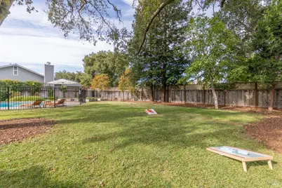 9821 Dawn Way, Windsor, CA 95492 - Photo 5