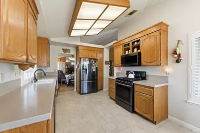 701 Oak Brook Drive, Vacaville, CA 95687 - Photo 11
