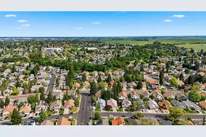 701 Oak Brook Drive, Vacaville, CA 95687 - Photo 37