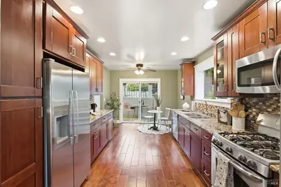 225 Berna Avenue, Napa, CA 94559 - Photo 11