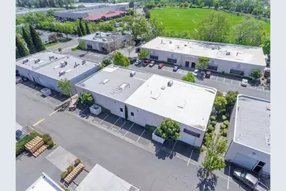 7975 Cameron Drive, Windsor, CA 95492 - Photo 23