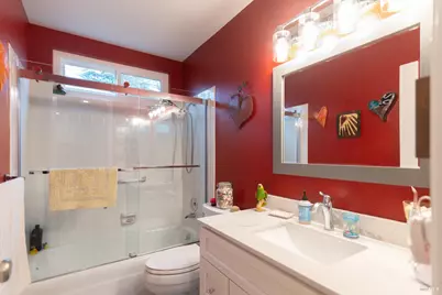 7140 Fairfield Drive, Santa Rosa, CA 95409 - Photo 23