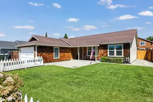 1504 El Morro Ln, Suisun City, CA 94585 - Photo 3