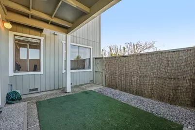 2 Lakeview Court, Novato, CA 94947 - Photo 17