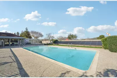 2 Lakeview Court, Novato, CA 94947 - Photo 21