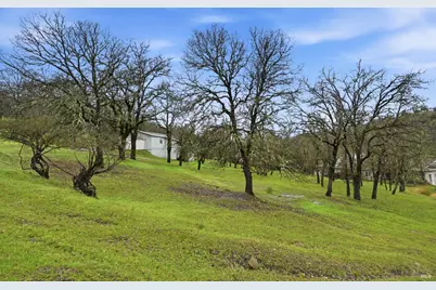 19474 Donkey Hill Road, Hidden Valley Lake, CA 95467 - Photo 33