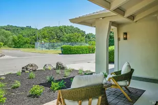 215 Hemlock Dr, Healdsburg, CA 95448 - Photo 3