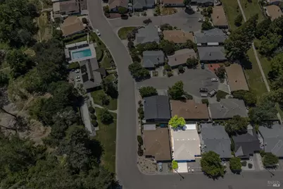 215 Hemlock Drive, Healdsburg, CA 95448 - Photo 39