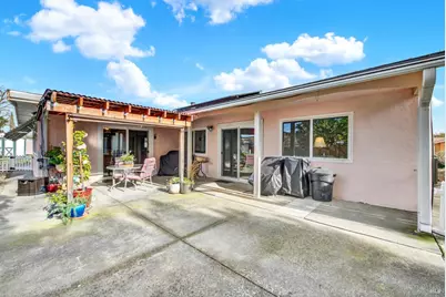 122 Isle Royale Circle, Vacaville, CA 95687 - Photo 49
