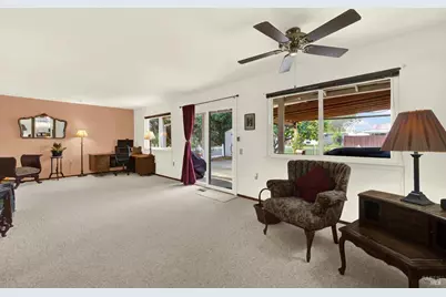 122 Isle Royale Circle, Vacaville, CA 95687 - Photo 7