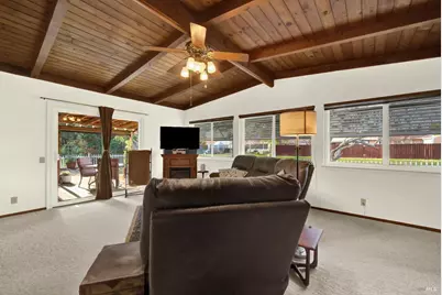 122 Isle Royale Circle, Vacaville, CA 95687 - Photo 33
