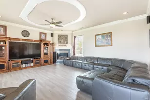 7605 Churn Crk Rd, Redding, CA 96002 - Photo 15