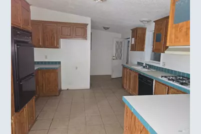 21441 Pineview Drive, Willits, CA 95490 - Photo 3