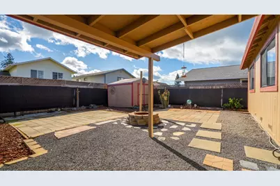 1603 Gladstone Way, Rohnert Park, CA 94928 - Photo 23