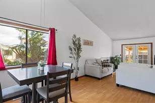 1603 Gladstone Way, Rohnert Park, CA 94928 - Photo 5