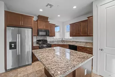 560 Syracuse Lane, Dixon, CA 95620 - Photo 5