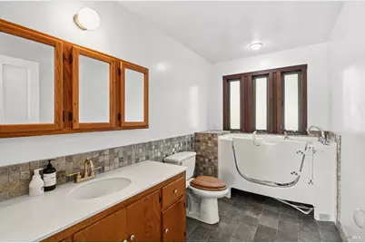 1411 Oak Knoll Road, Ukiah, CA 95482 - Photo 15