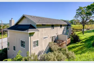 1114 Redwood Boulevard, Novato, CA 94947 - Photo 25