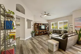 319 Trellis Ln, Vacaville, CA 95687 - Photo 7