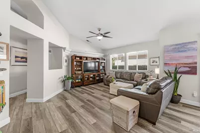 319 Trellis Lane, Vacaville, CA 95687 - Photo 7