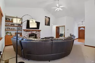 9595 Meadow Pl, Windsor, CA 95492 - Photo 11