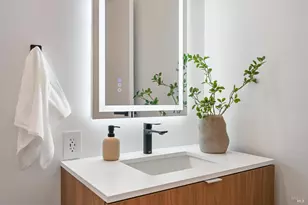 16799 Meadow Oaks Dr, Sonoma, CA 95476 - Photo 11