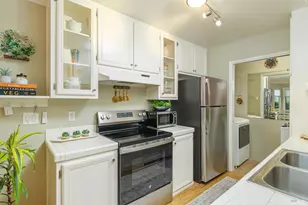 305 Silvio Ln, Novato, CA 94947 - Photo 3