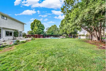 325 Fieldstone Court, Vacaville, CA 95687 - Photo 57