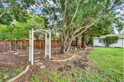 325 Fieldstone Court, Vacaville, CA 95687 - Photo 59