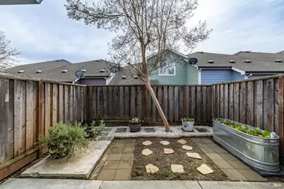 209 Elbridge Avenue #F, Cloverdale, CA 95425 - Photo 19