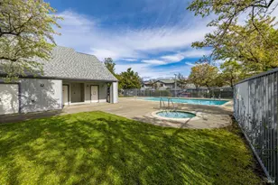 209 Elbridge Ave, Cloverdale, CA 95425 - Photo 21