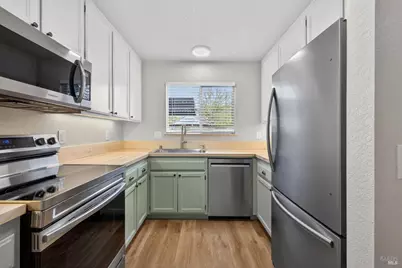 209 Elbridge Avenue #F, Cloverdale, CA 95425 - Photo 13