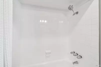 24 Roundtree Boulevard, San Rafael, CA 94903 - Photo 21