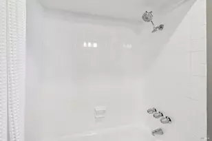 24 Roundtree Blvd, San Rafael, CA 94903 - Photo 21