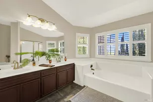 155 Fallen Leaf Dr, Vacaville, CA 95687 - Photo 27