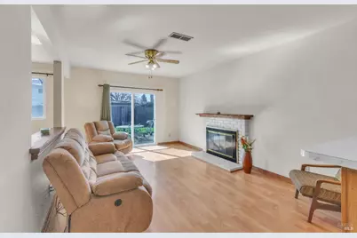 351 Begonia Boulevard, Fairfield, CA 94533 - Photo 7