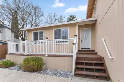 112 Melrose Court, Vacaville, CA 95687 - Photo 3