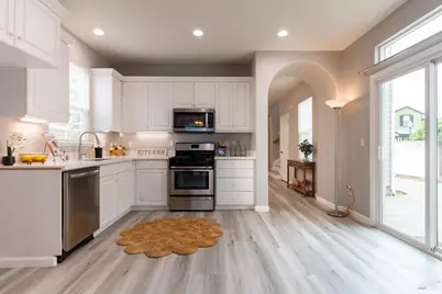 1018 Freedom Drive, Suisun City, CA 94585 - Photo 9