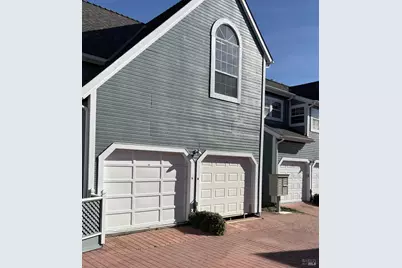 195 E B Street, Benicia, CA 94510 - Photo 1