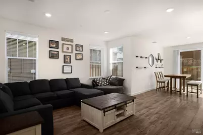 7465 Walker Way, Rohnert Park, CA 94928 - Photo 5