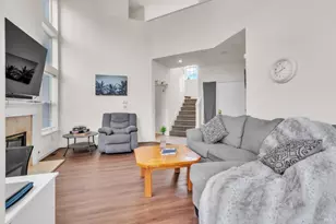 16 Arrowhead Ct, Petaluma, CA 94954 - Photo 5