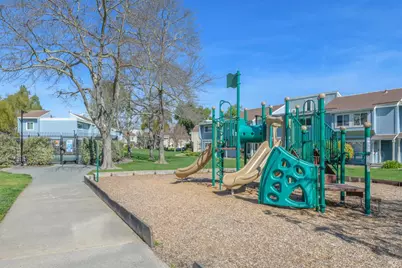 314 Capetown Court, Novato, CA 94947 - Photo 23