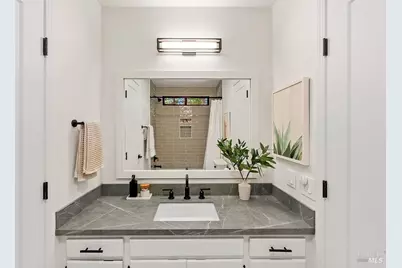 913 Valley View Drive, Healdsburg, CA 95448 - Photo 47